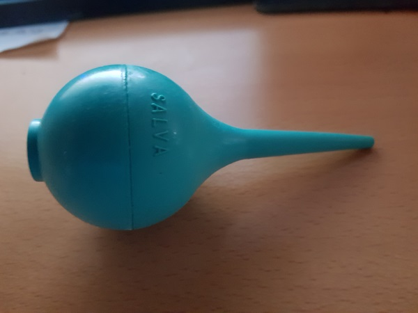 Poire pour laver le conduit des oreilles