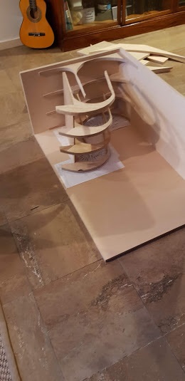 Réalisation du plan 30 cm, coude du haut avec planche cintrée